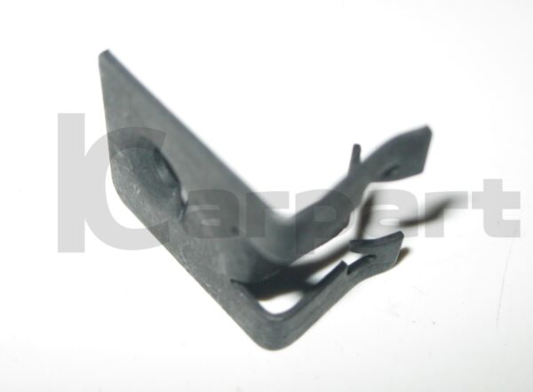 New OEM BMW E39 Front Bumper Trim Mounting Bracket Clip 8207874 51118207874