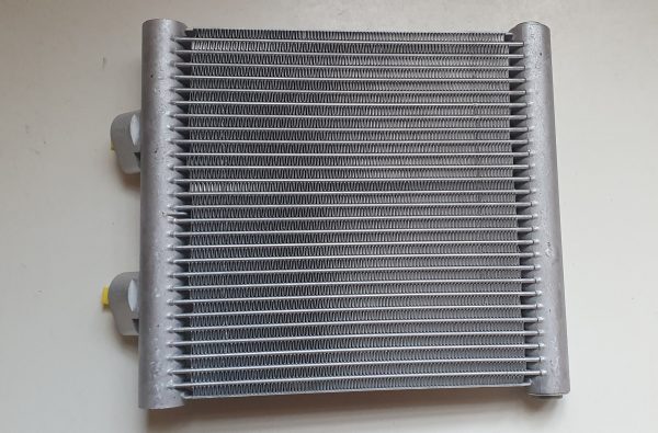 Genuine New Mercedes-Benz Engine Oil Cooler A099500460164 OEM