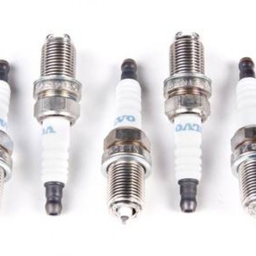 Volvo Spark Plug Set 5 Cyl. Non-Turbo 8642660 Genuine New