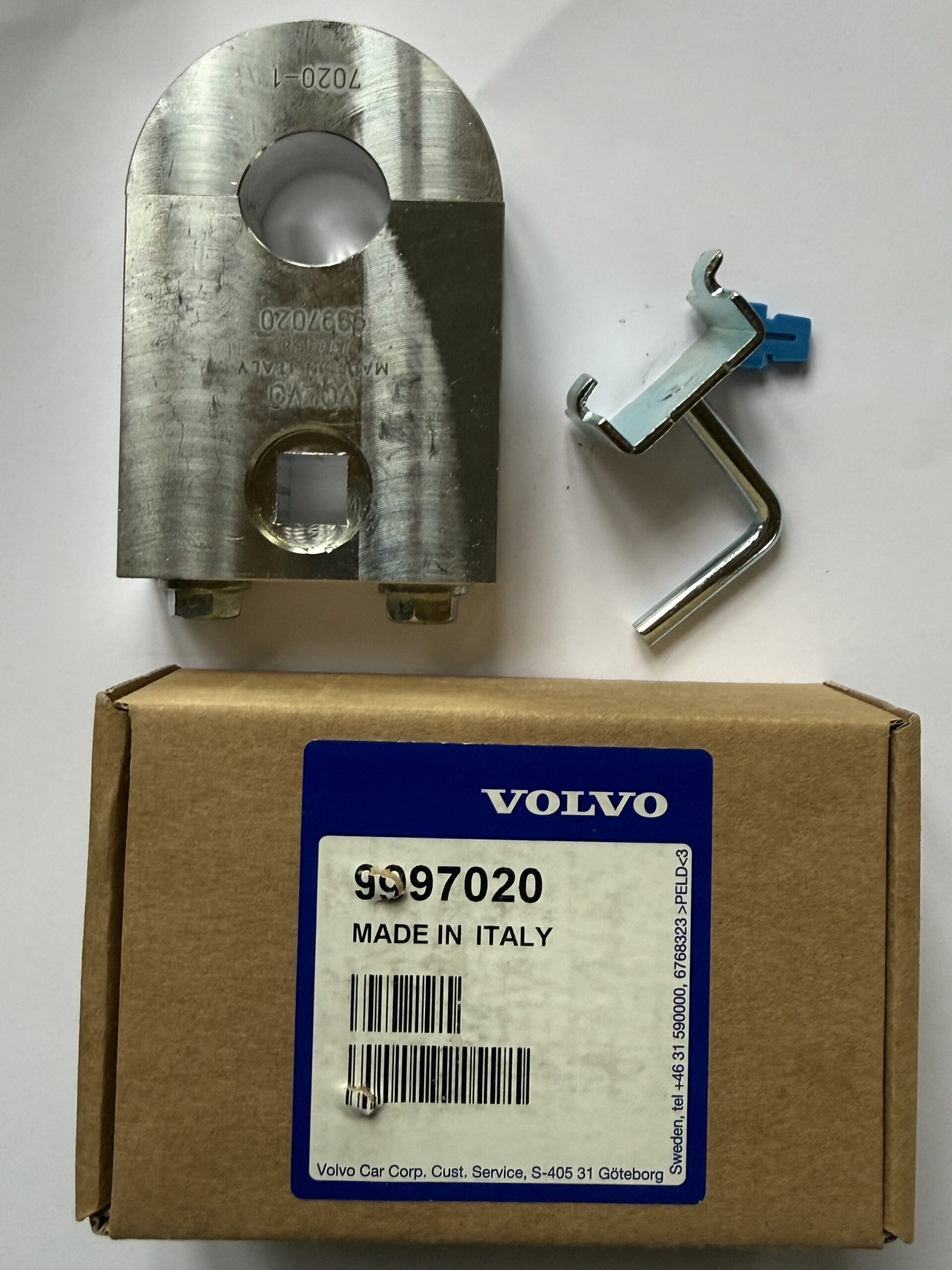 New Volvo counterhold 9997020 Genuine OEM New Volvo counterhold 9997020 Genuine OEM